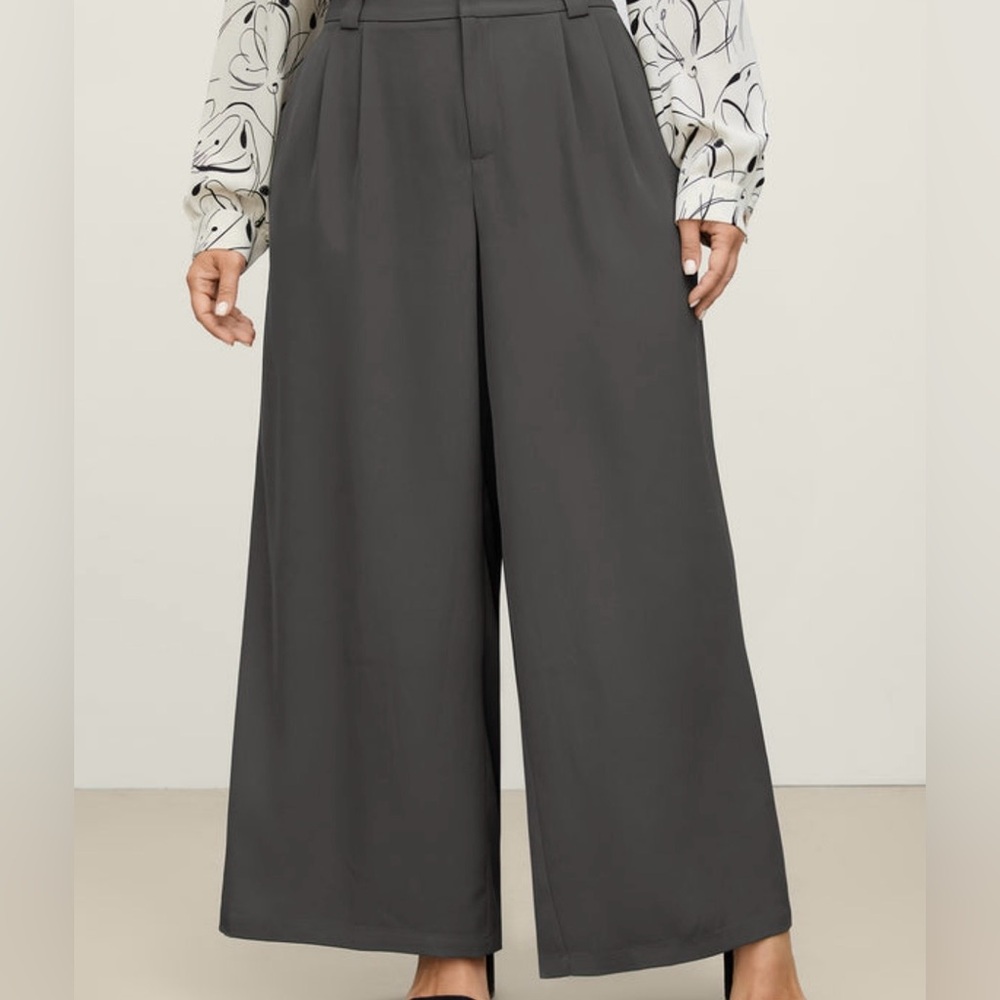Chic Charcoal Wide-Leg Trousers